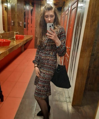 Оленька